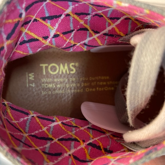 TOMS Womens Desert Boots Ash Grey Suede Botas Size 7 - Picture 8 of 8